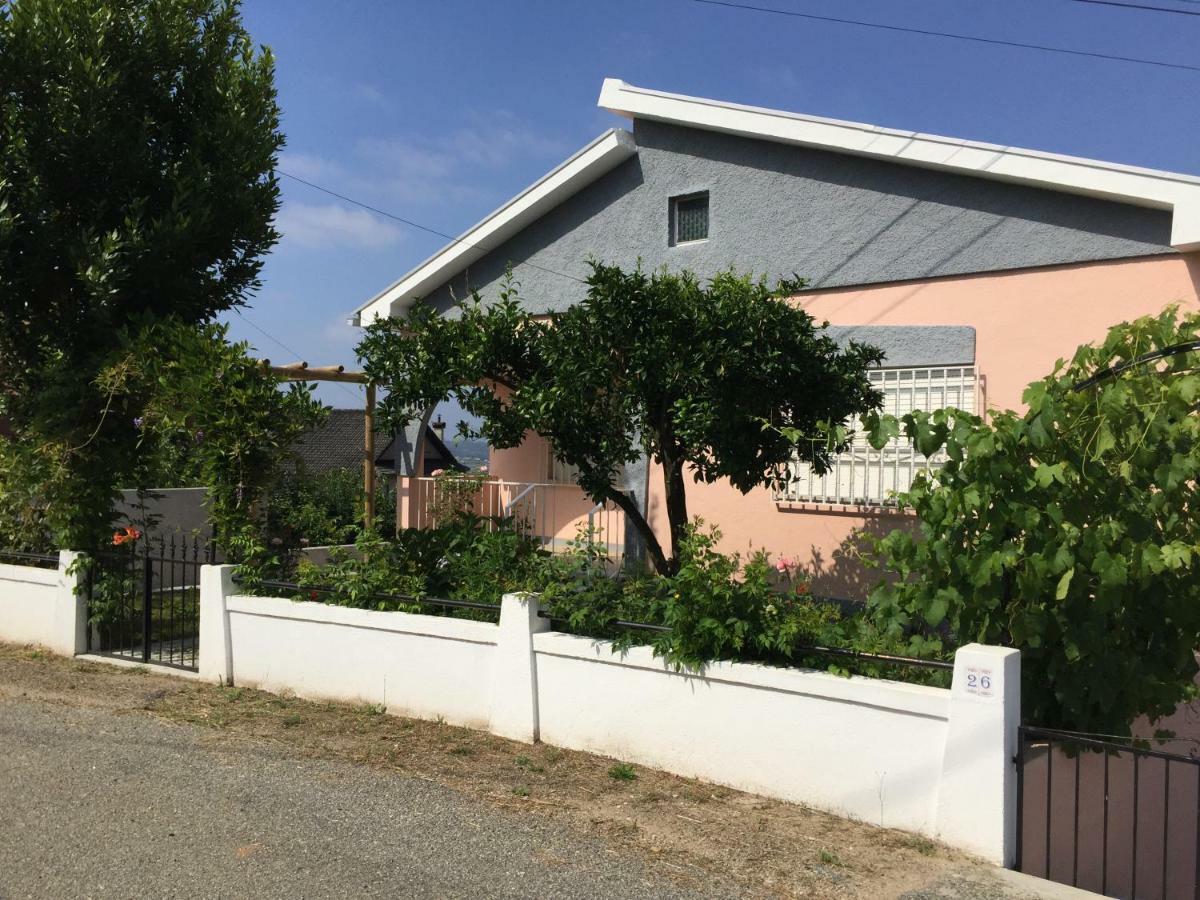 Holiday home Vale Coelhos *